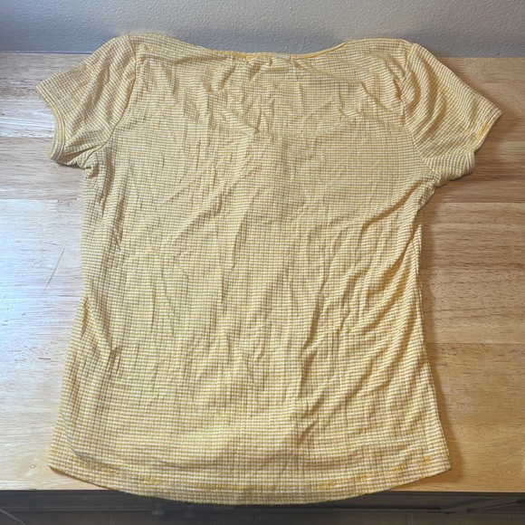 Yellow button down top⭐️🤍 - Picture 2 of 2